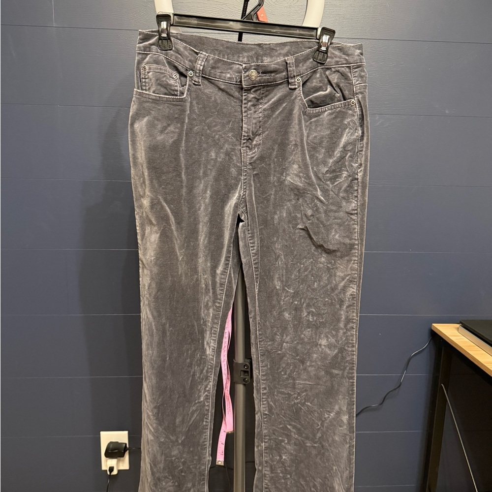 DG2 by Diane Gilman Gray Straight Leg Jeans